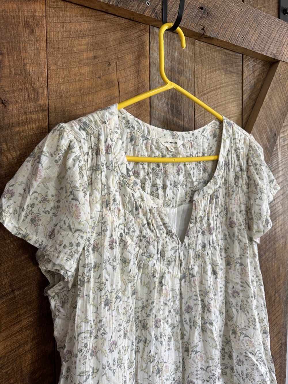 Lucky Brand Floral Flutter Sleeve Cotton Top F01 - Picture 3 of 10